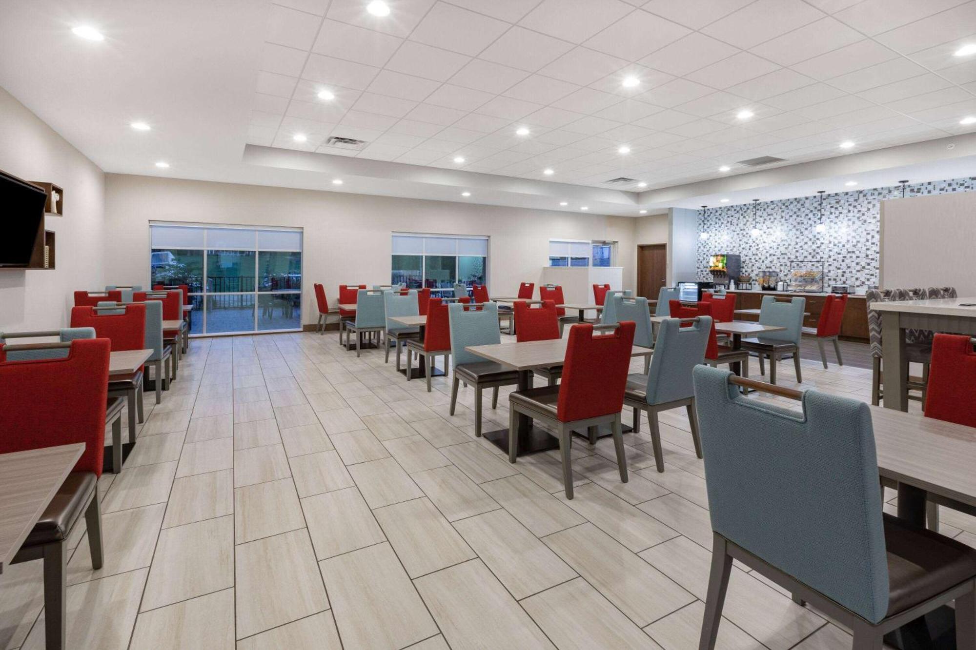 La Quinta Inn & Suites By Wyndham Jackson-Cape Girardeau Eksteriør bilde